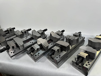 картинка Тиски механические ТМК 260/120 от магазина Гурумарт